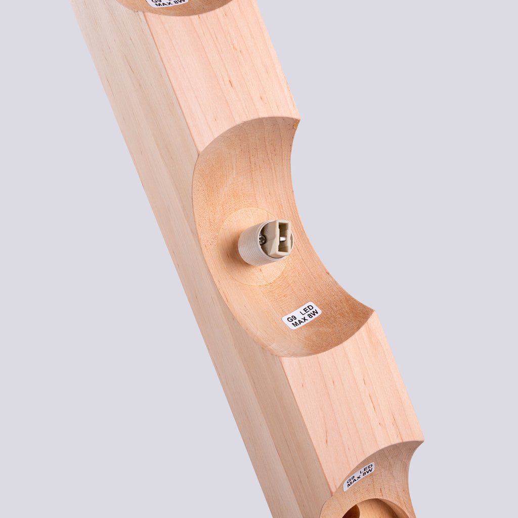 Plafonnier Bulbo 3 bois et verre opale G9 en ambiance
