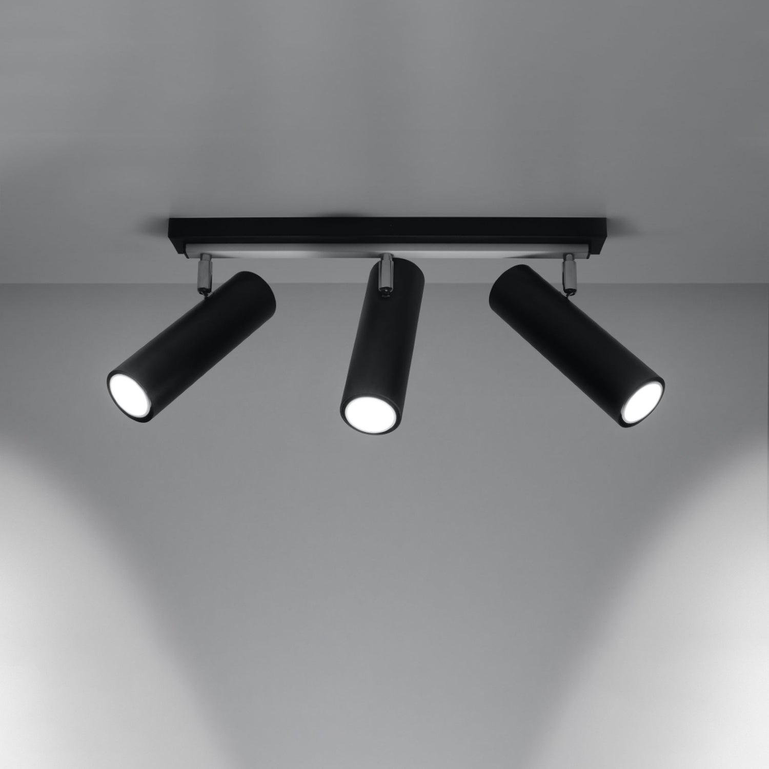 Plafonnier Direzione 3 spots acier noir allumé, faisceaux orientables