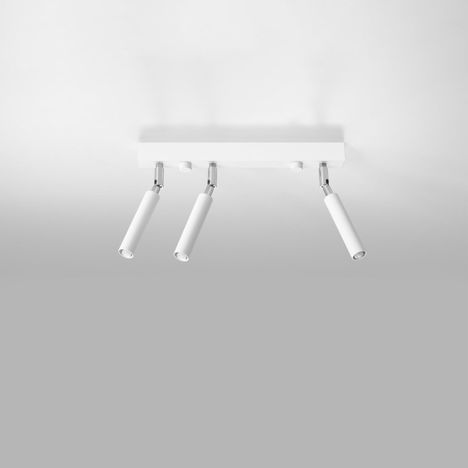 Plafonnier Eyetech 3 blanc, détail de la rotule chromée et du tube