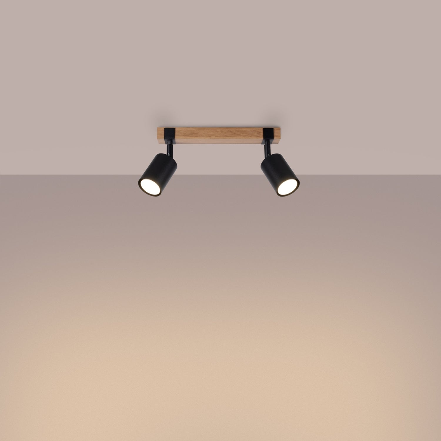 Plafonnier Fager 2 bois et acier noir GU10 allumée, faisceau orientable