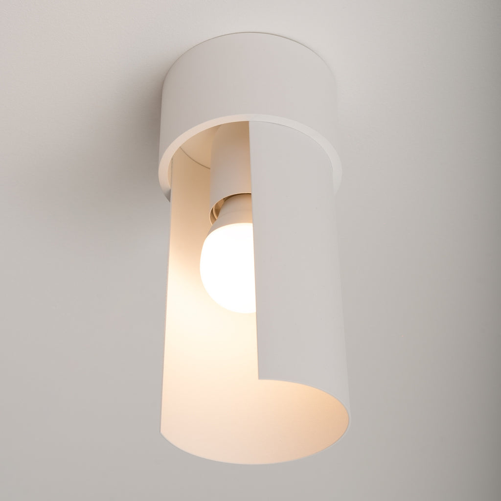 Plafonnier Flash métal blanc E27, gros plan allumé
