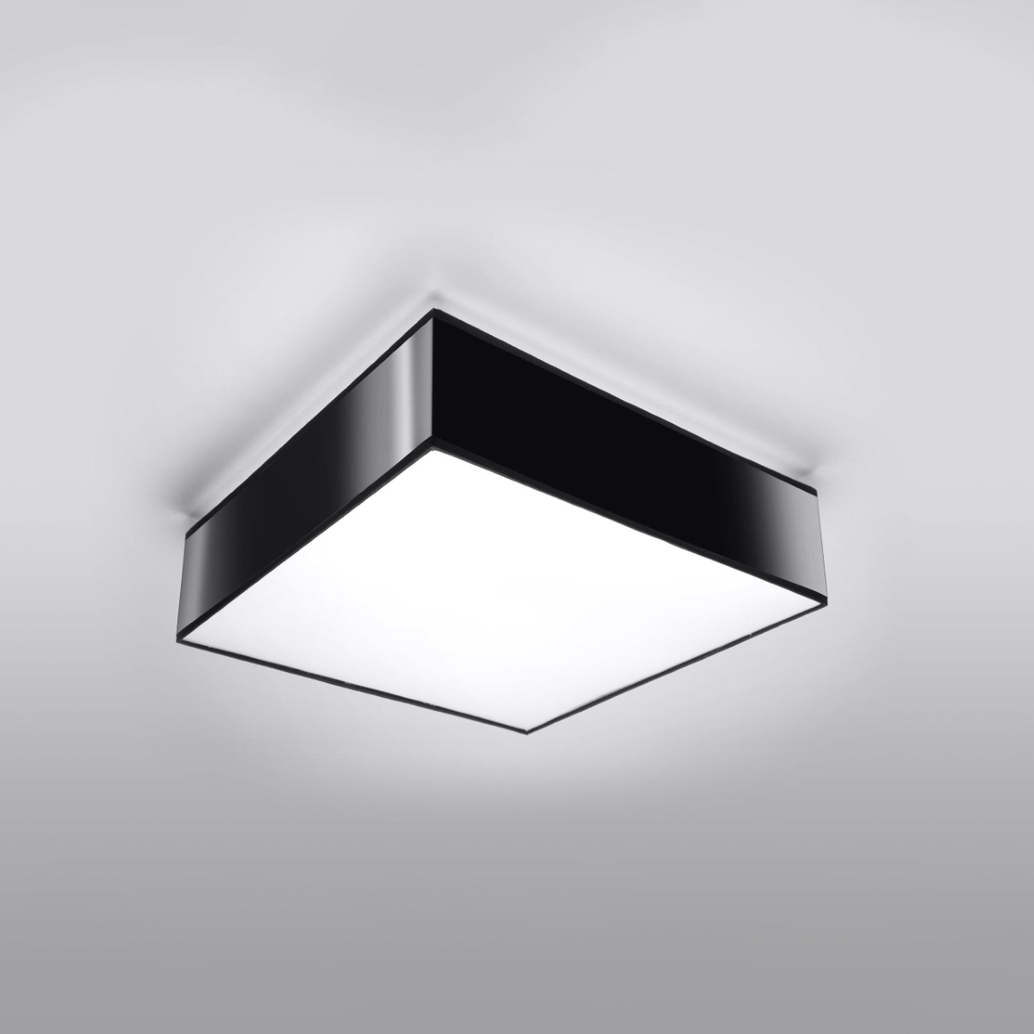 Plafonnier Horus 35 noir monté au plafond