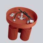Détail du spot cannelé, plafonnier Karbon ocre rouge