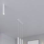 Plafonnier tube Lagos 30 métal blanc dans une pièce contemporaine