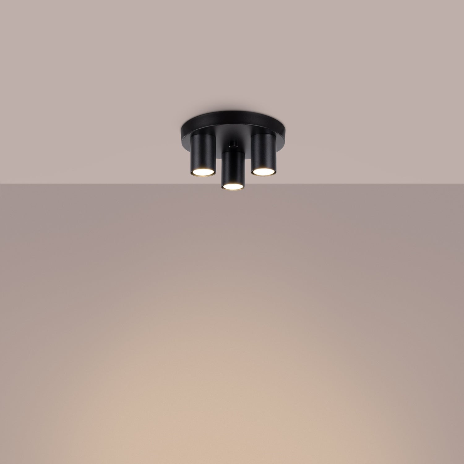 Plafonnier Lagos 3 tubes métal noir GU10 allumé