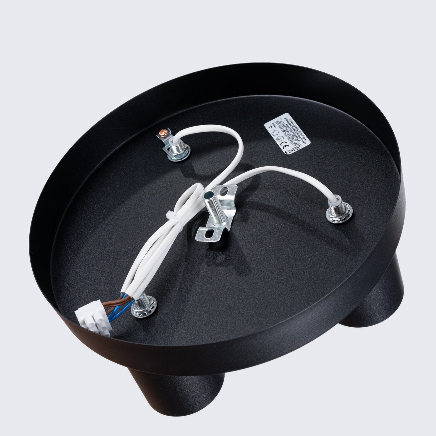 Plafonnier Lagos 3 tubes métal noir GU10, gros plan allumé