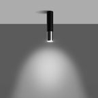 Plafonnier Loopez acier noir et chrome allumé, faisceau dirigé