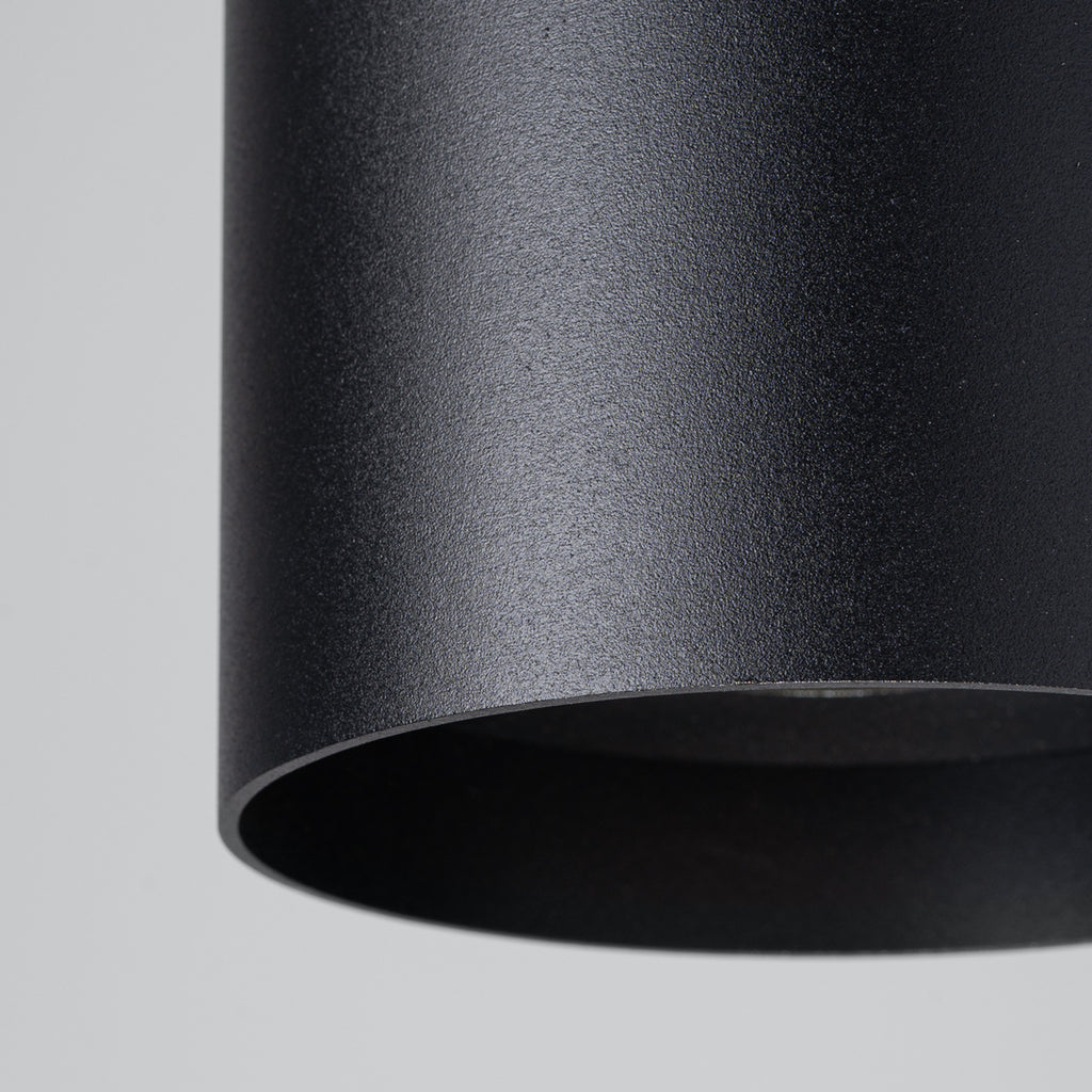 Plafonnier Mika aluminium noir GU10, détail du spot GU10