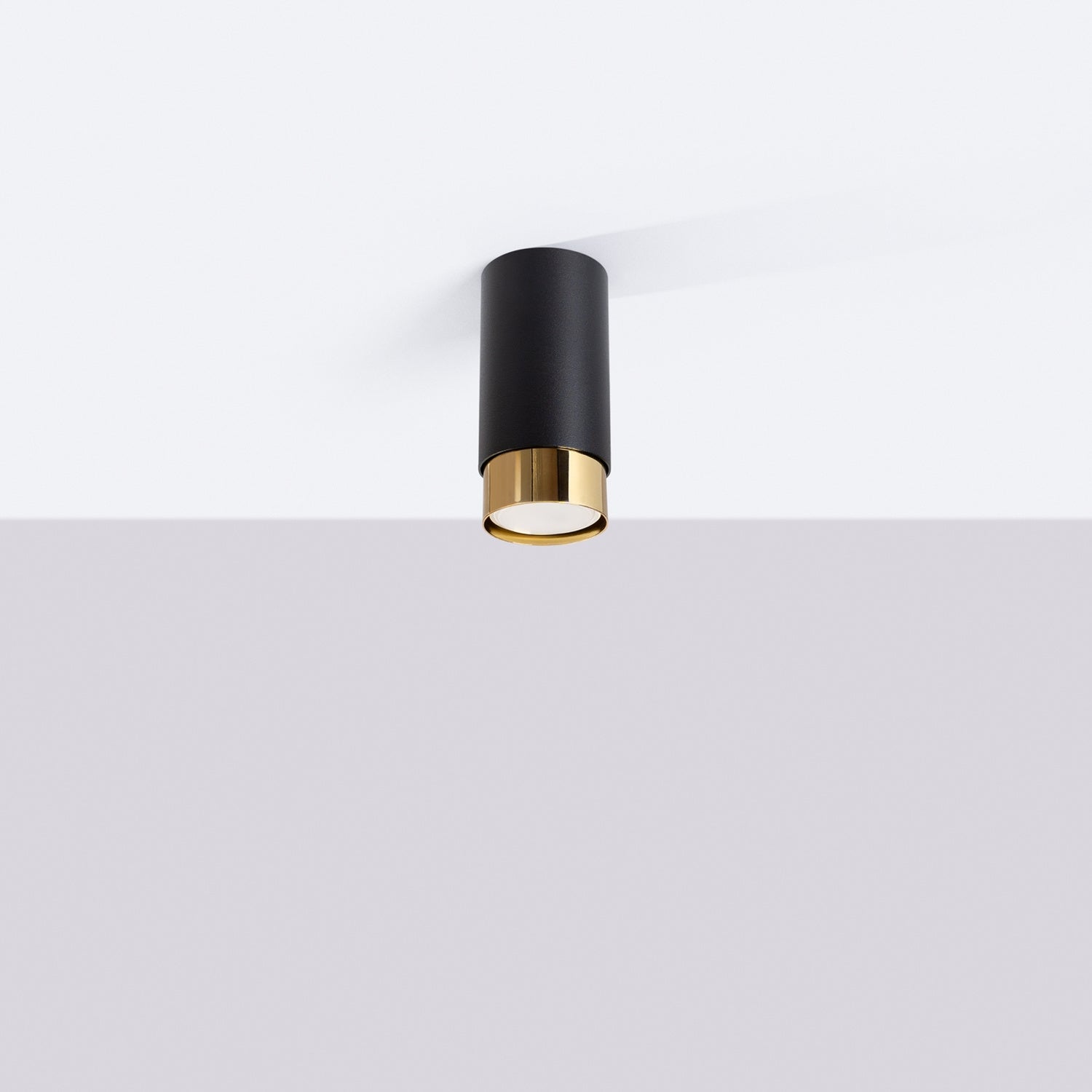 Plafonnier Nero 12,5 métal noir et doré GU10 de profil