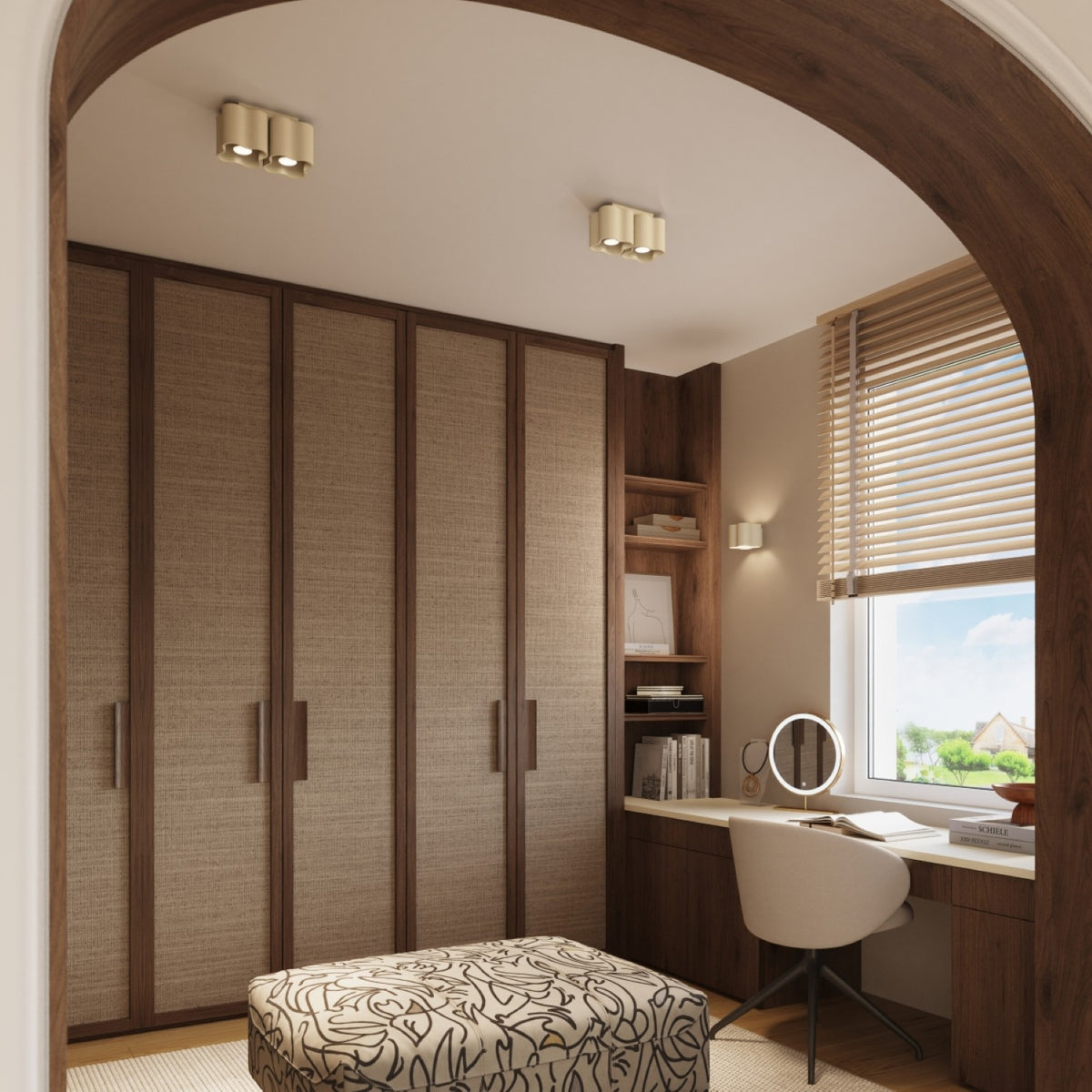 Vue en biais du dressing avec deux plafonniers Ovio 2 laque beige allumés