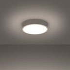Plafonnier Onyx 30 LED rond aluminium blanc allumé, lumière diffuse homogène