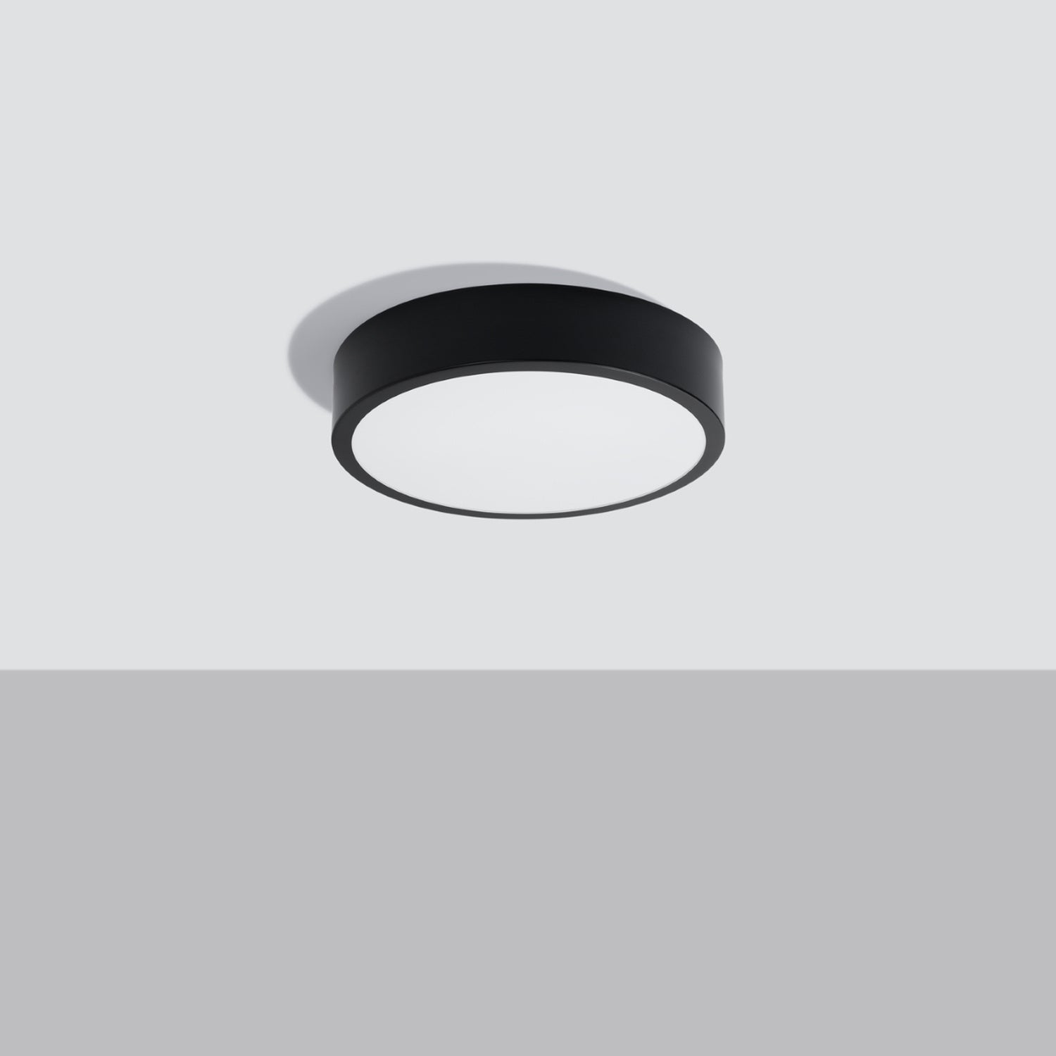 Plafonnier Onyx 30 LED rond aluminium noir de profil, 6 cm d'épaisseur