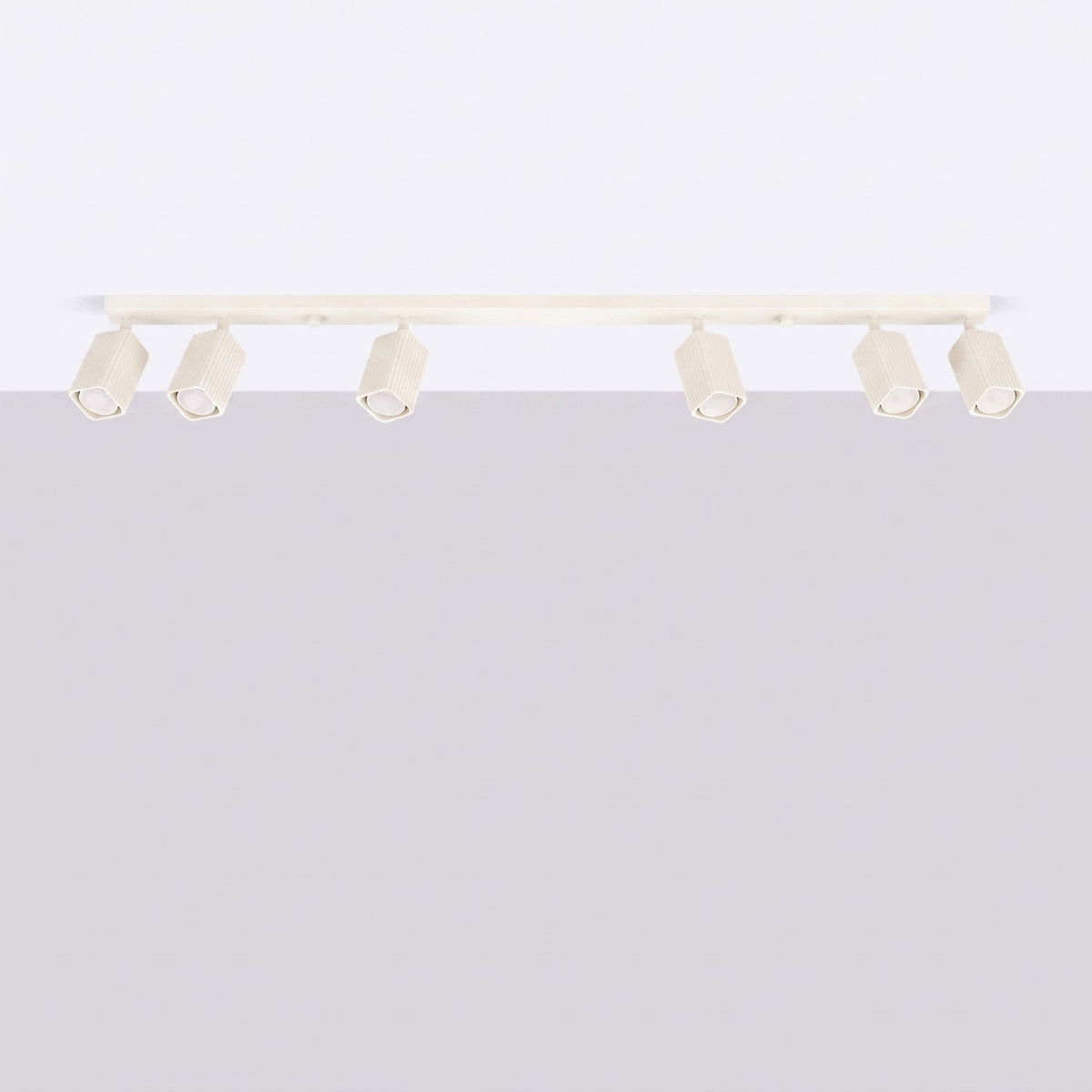 Plafonnier Rayo 6L laque beige fixé au plafond et éteint