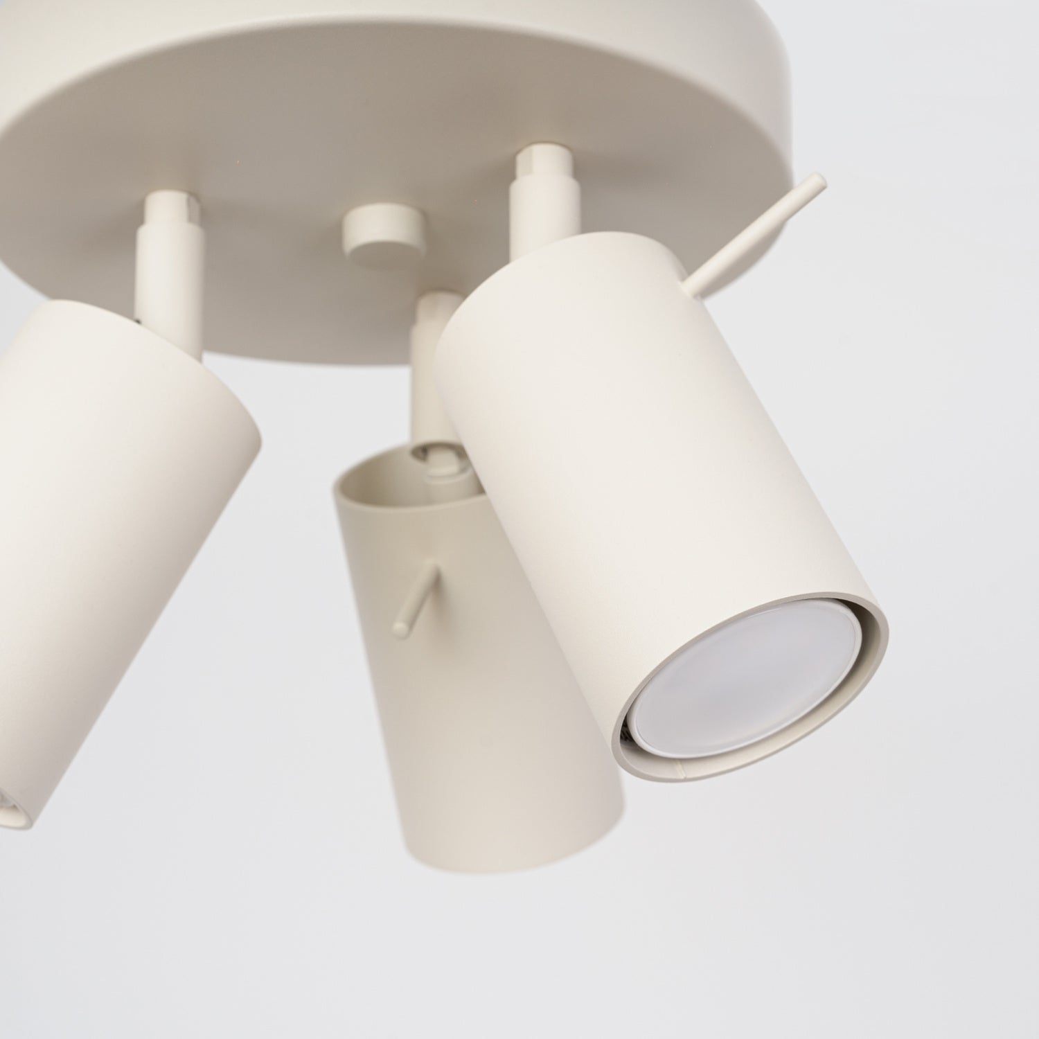 Plafonnier Ring 3 spots rond acier beige GU10, détail de la structure