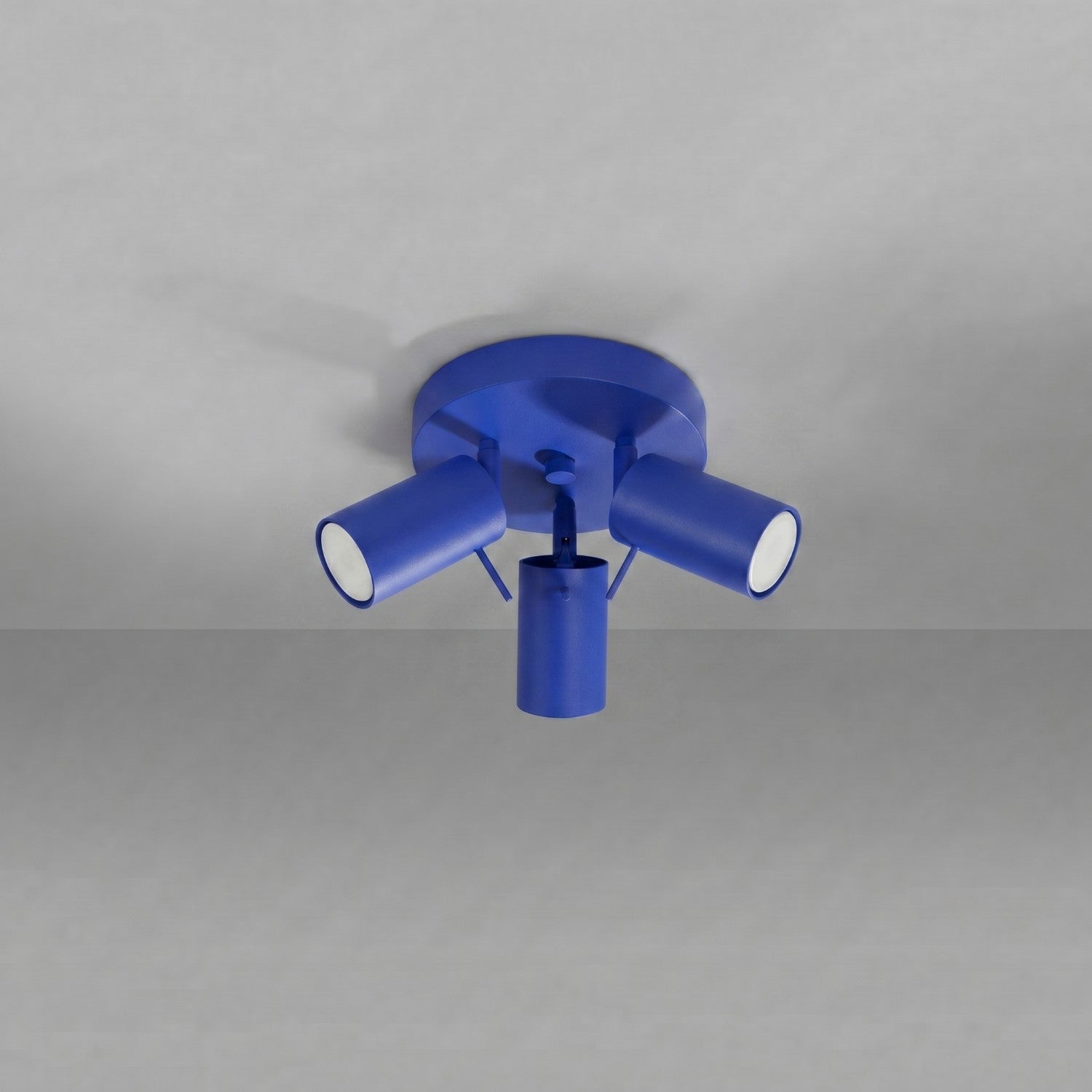 Plafonnier Ring 3 spots rond acier bleu outremer GU10, vue 2