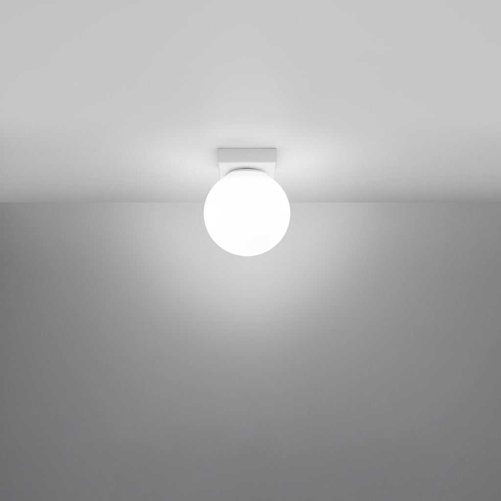 Plafonnier Yoli 1 boule opale acier blanc G9 allumé, halo opale diffus