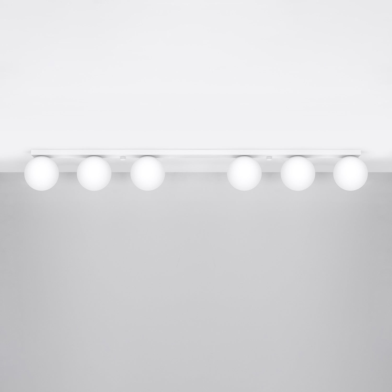 Plafonnier Yoli 6 boules opale acier blanc G9 de profil
