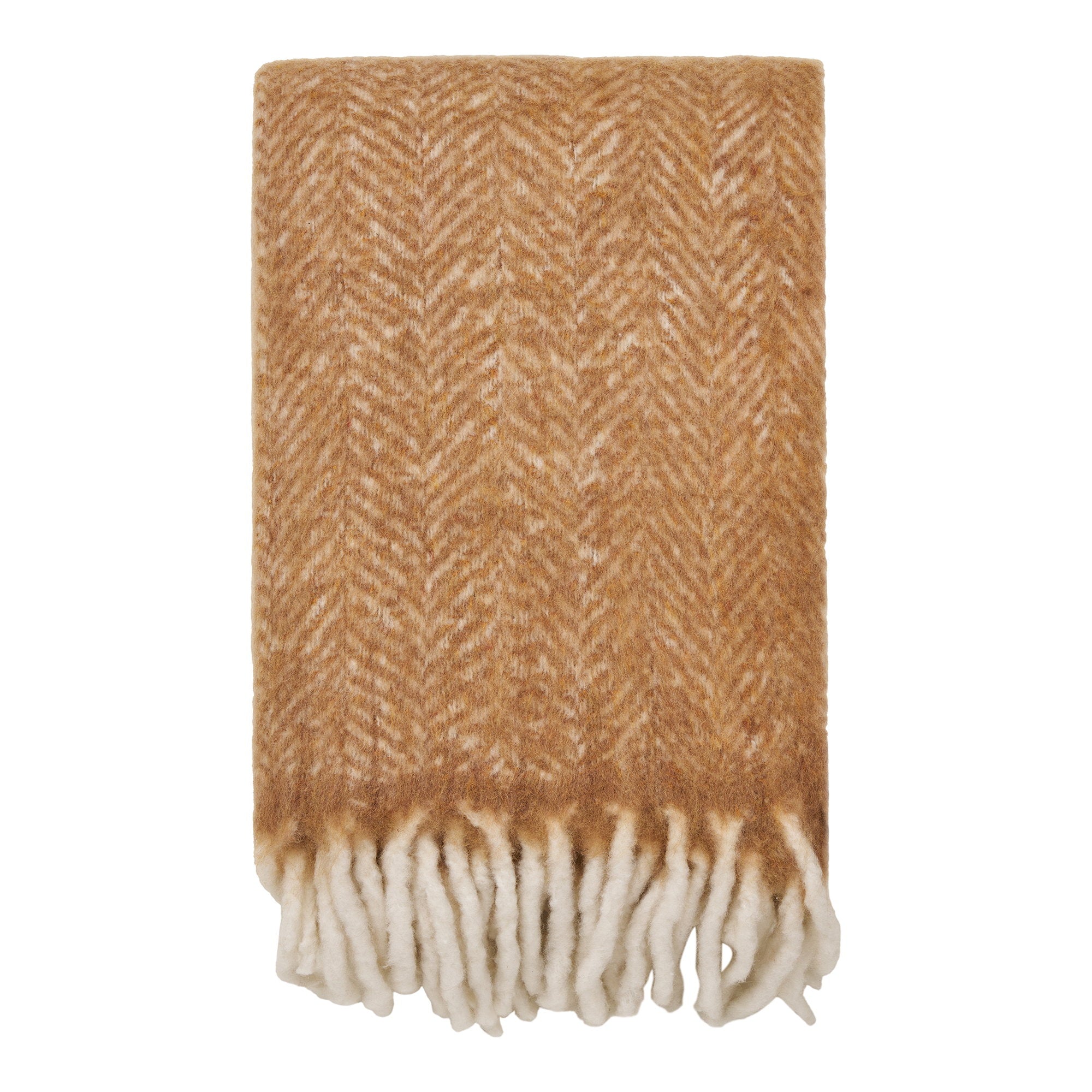 Plaid Carmel laine chevron tan caramel drapé sur fauteuil bois bouclé ivoire salon nordique