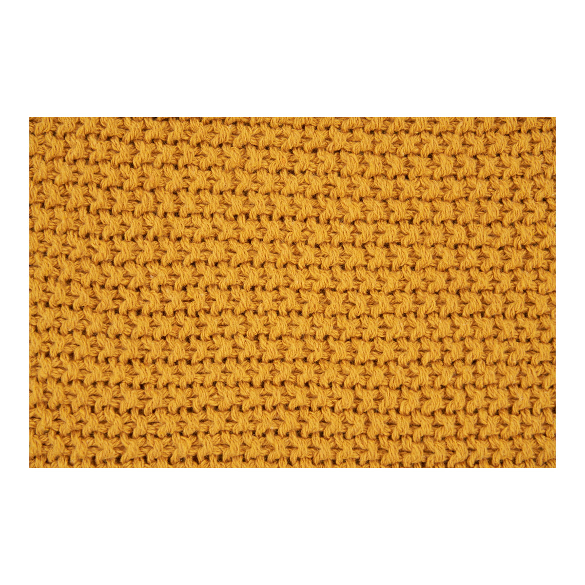 Détail de la grosse maille mousse du plaid Santos coton ocre moutarde