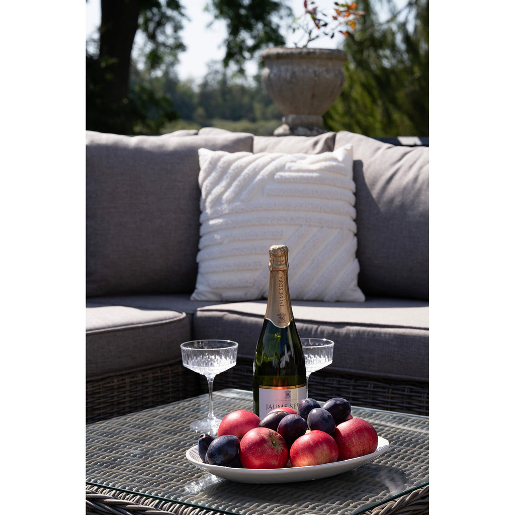 Plateau ovale céramique blanche apéritif fruits terrasse extérieur lifestyle