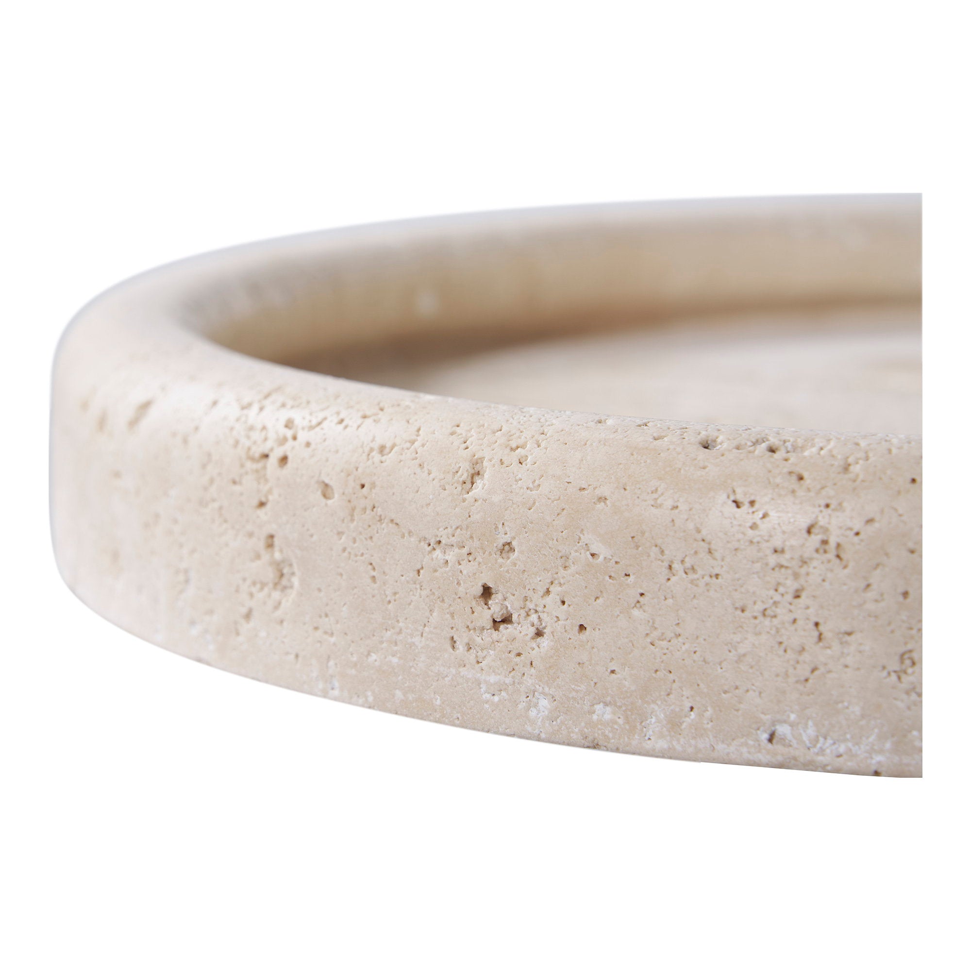 Détail bord arrondi texture alvéolée travertin naturel beige plateau décoratif