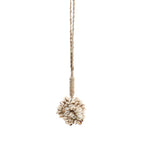 Pompon décoratif Door Shell en cauris naturels 60 cm