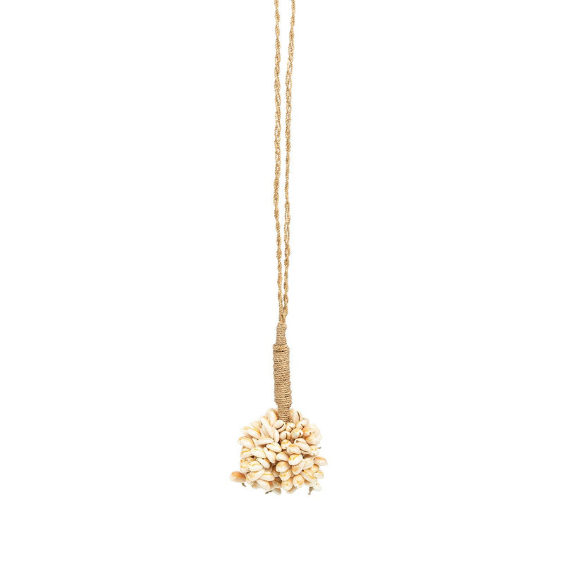 Dimensions Pompon décoratif Vanilla en petits cauris crème 65 cm