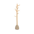 Portemanteau sur pied avec son tronc de teck à branches courtes et son pied de béton en dôme sur fond blanc