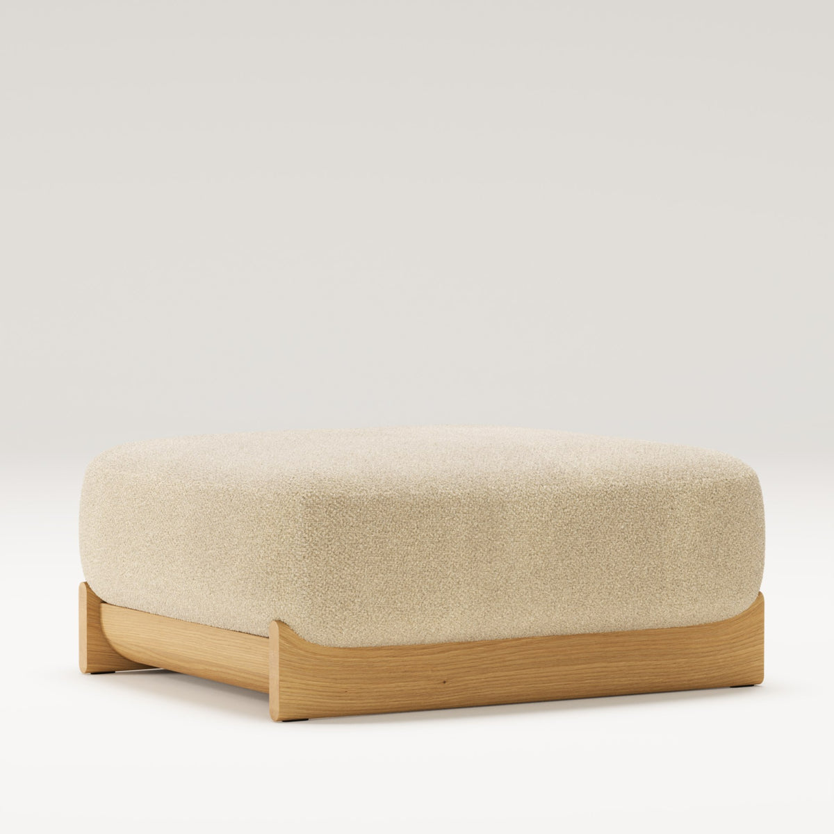 Pouf Dome en chêne et tissu beige vu de trois quarts
