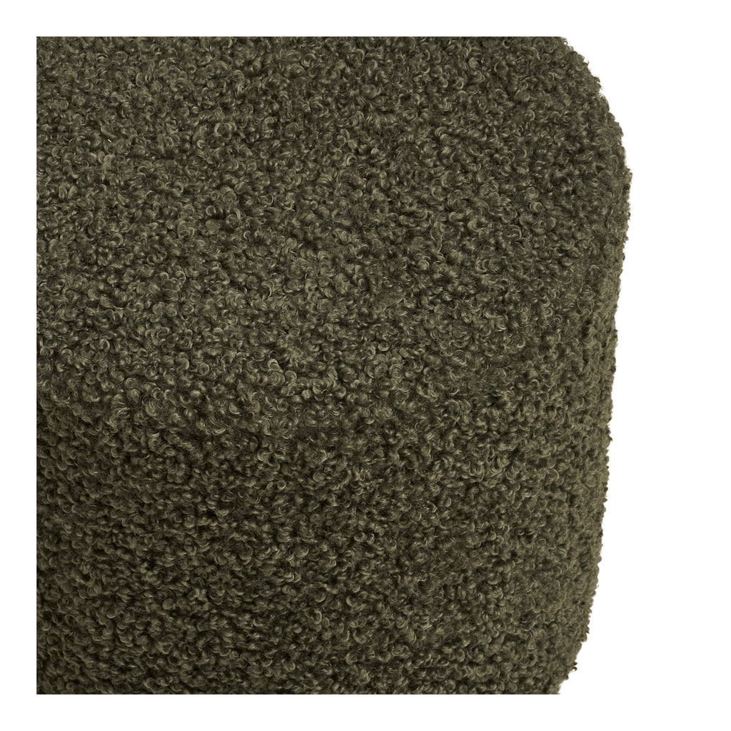 Détail texture bouclette teddy vert kaki pouf Ejby gros plan