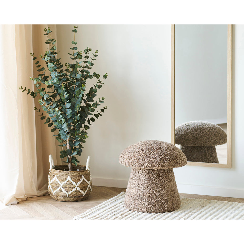 Pouf Enna fausse fourrure marron forme champignon Ø45 cm mise en scène entrée parquet