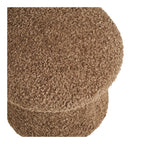 Pouf Enna fausse fourrure marron boucles serrées détail texture gros plan