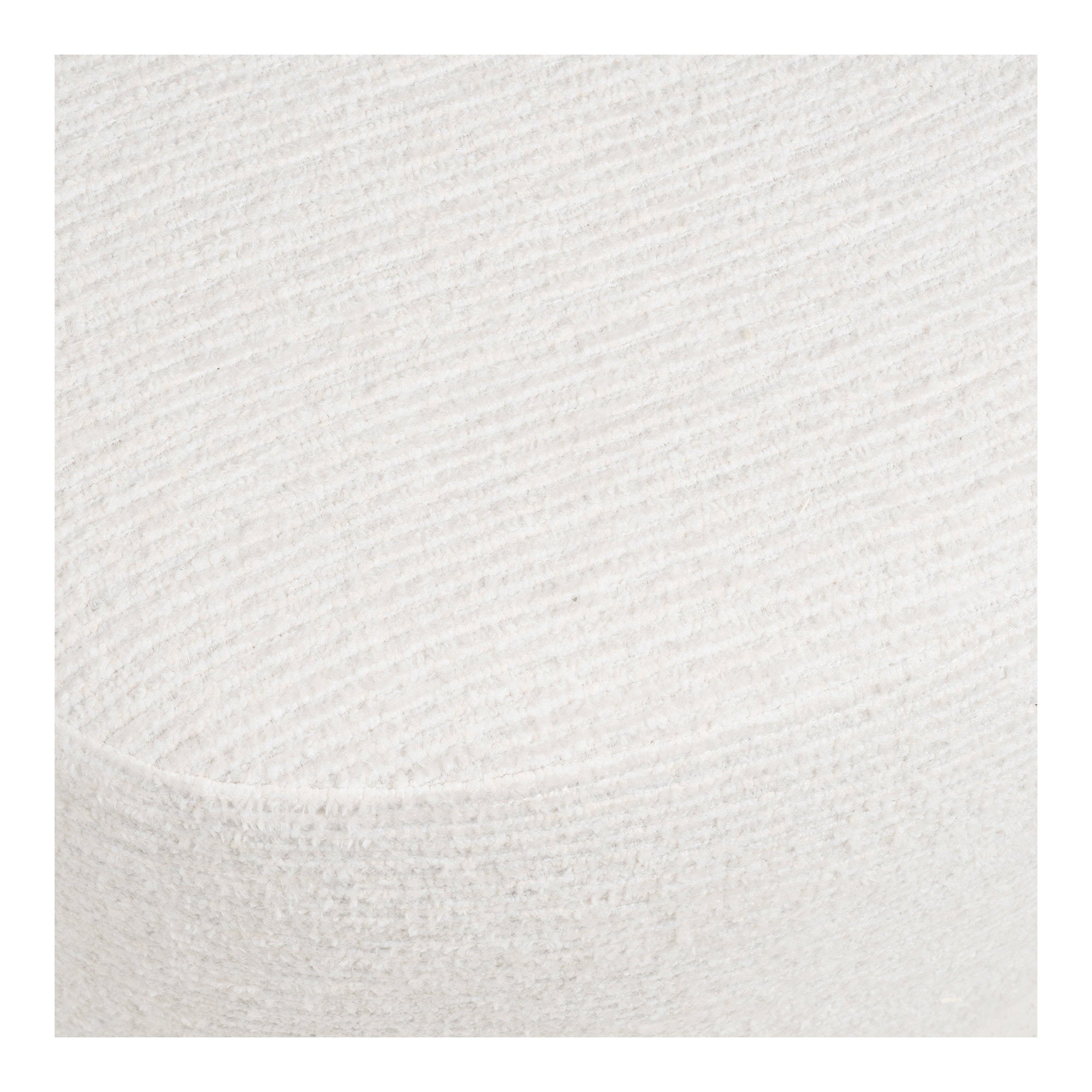 Détail texture chenille blanc cassé pouf Hilo grain naturel gros plan