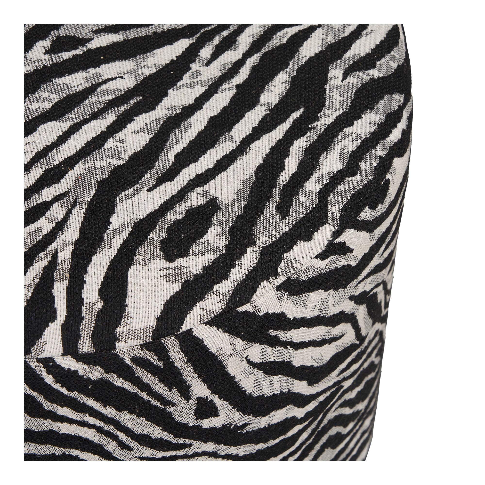 Pouf Kimberley jacquard zébré noir et blanc vue de détail