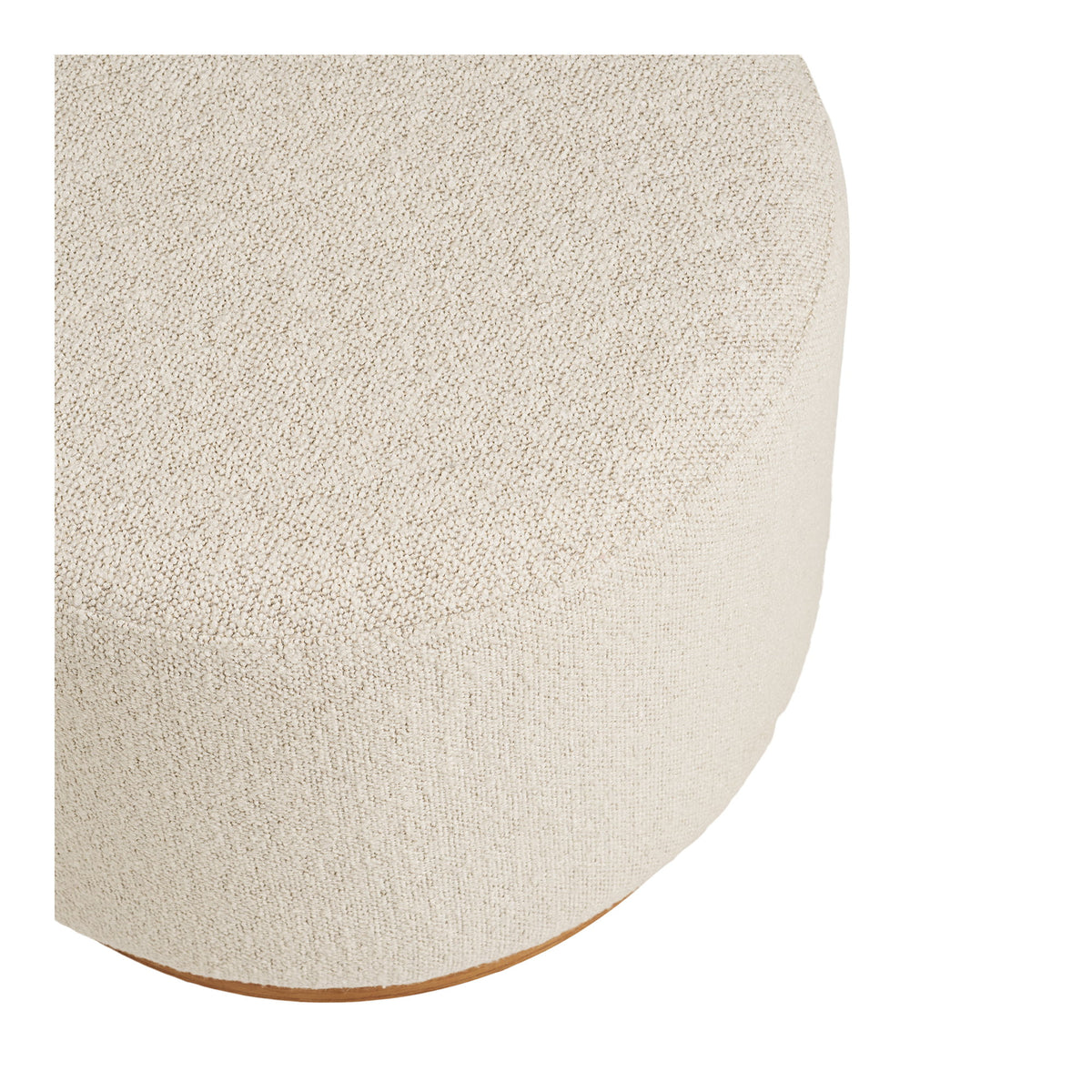 Détail du dessus du pouf Daisy et de la texture grainée de son bouclé sable