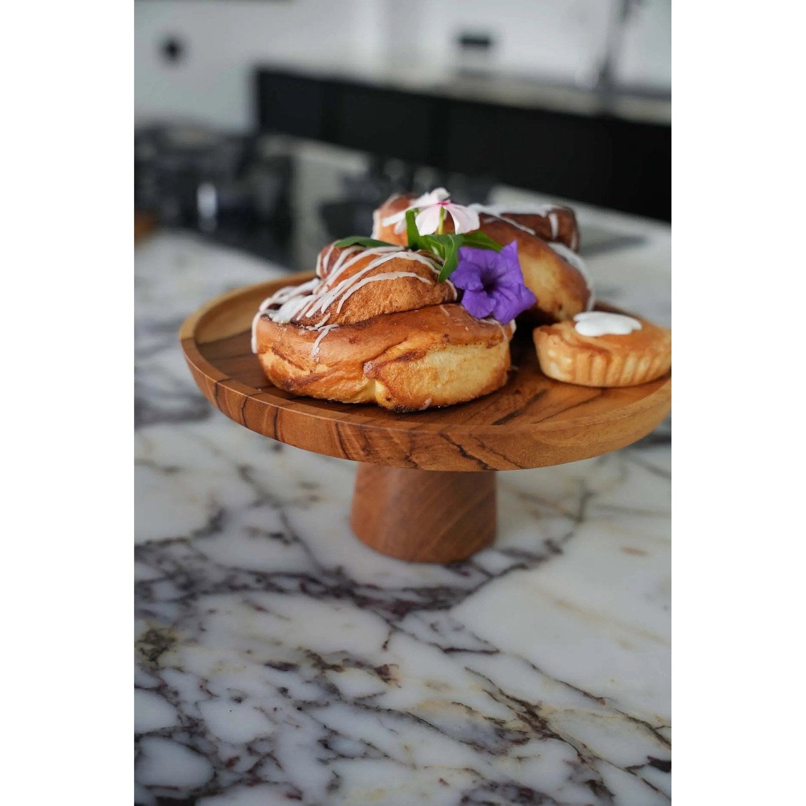 Présentoir à gâteau sur pied en teck 24 cm, vue 7