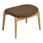 Repose-pieds Olvera chêne massif naturel brun design scandinave vue trois quarts