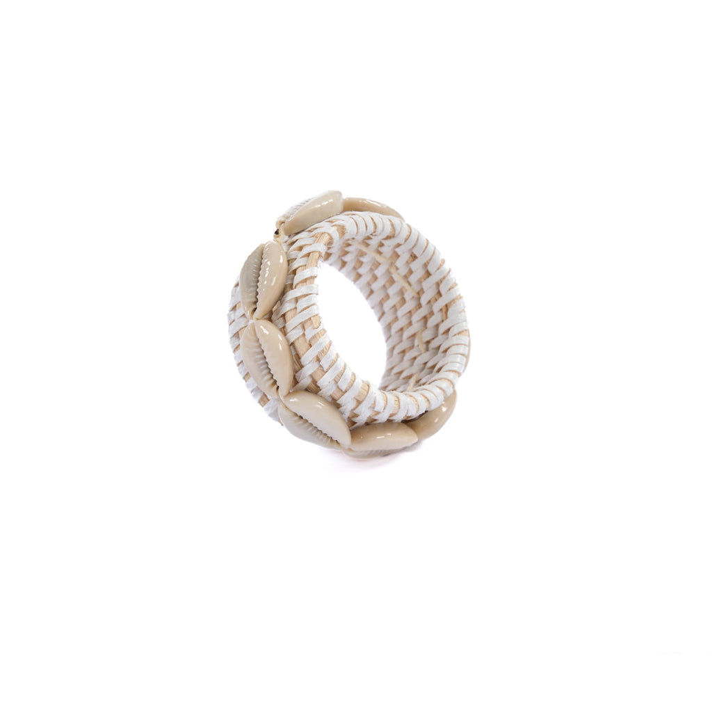 Rond de serviette en rotin tressé blanc et coquillages 7 cm, vue 3