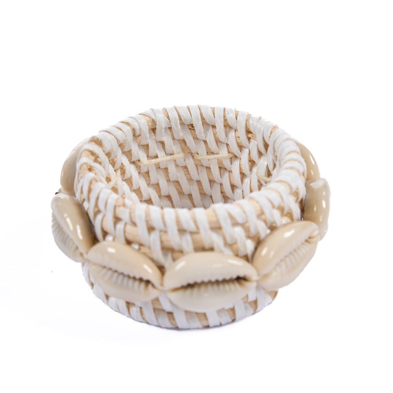 Rond de serviette en rotin tressé blanc et coquillages 7 cm, vue 4