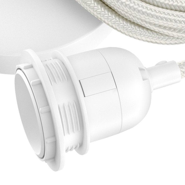 Rosace de plafond et cordon de suspension blanc 250 cm en situation