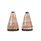 Salière et poivrière en coquillage à capuchon noir 10 cm