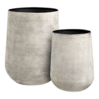Deux cache-pots Hou en métal beige antique effet pierre un grand et un petit avec intérieur noir sur fond blanc