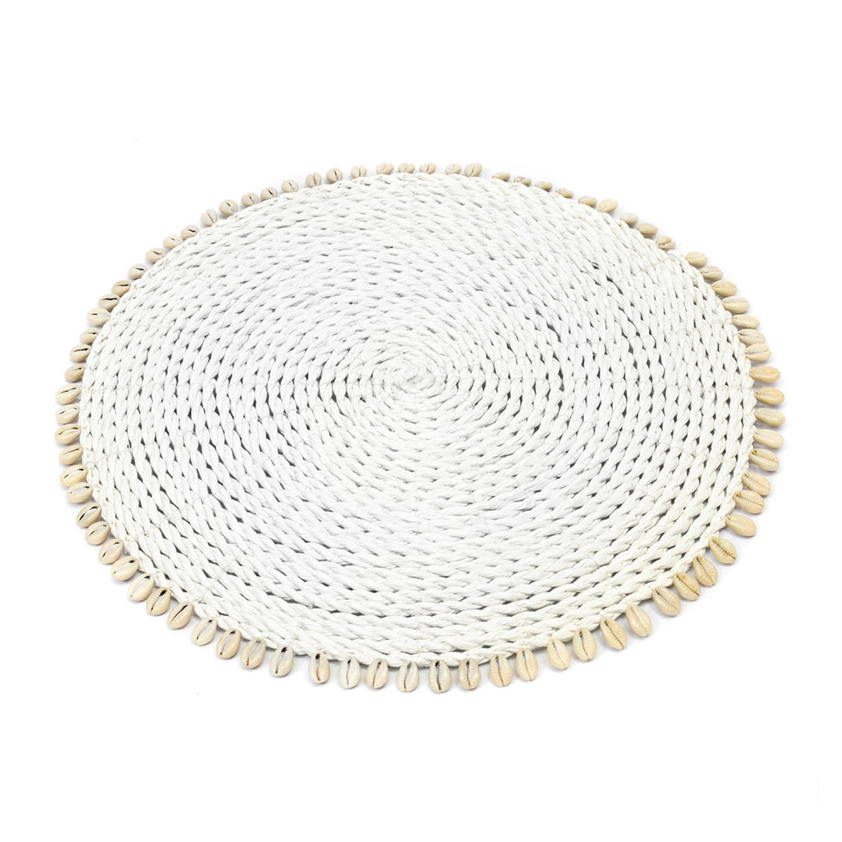Set de table rond en jonc de mer blanc torsadé en spirale et bordé de cauris