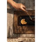 Set de table rectangulaire Colonial en rotin brun 30 x 40 cm en situation
