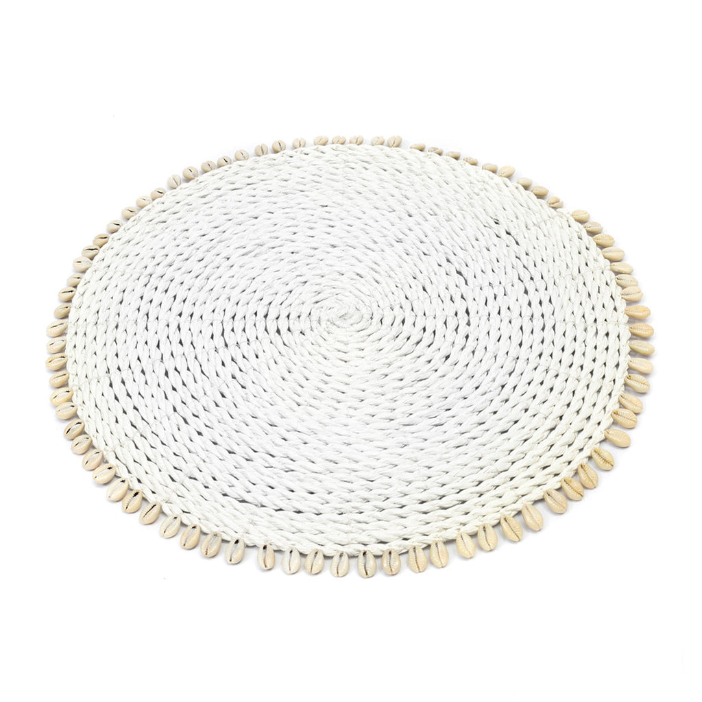 Set de table rond en jonc de mer blanc bordé de cauris 38 cm