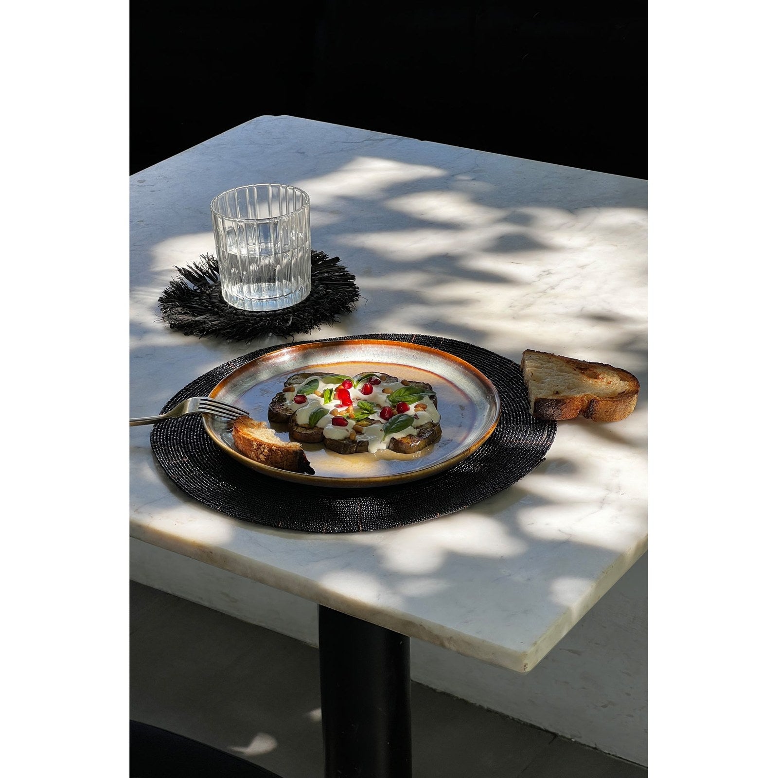 Set de table rond en perles noires 30 cm, vue 3