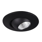 Spot encastré Yuca noir rond avec sa tête orientable inclinée et son réflecteur à facettes