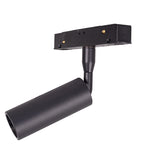Spot sur rail Magnetic noir à réflecteur incliné sous son adaptateur à contacts