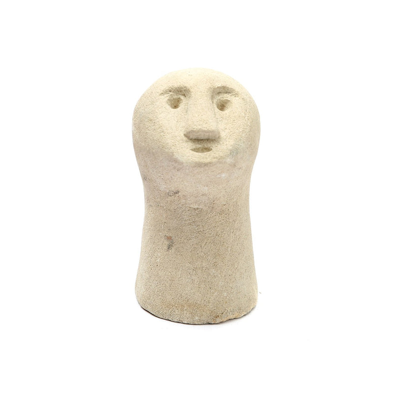 Dimensions Statuette Sumba en grès 17 cm