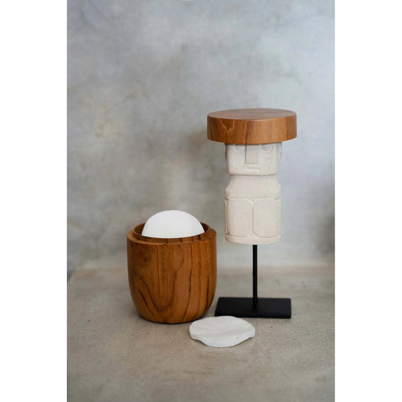 Dimensions Statuette Sumba Man en grès naturel sur socle 17 cm